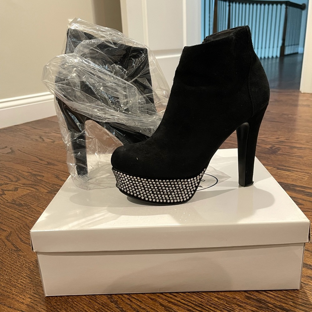 Steve Madden rhinestone platform heels